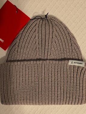 Atomic Unisex Ribbed Knit Beanie Hat Gray Wool Blend NWT OSFA